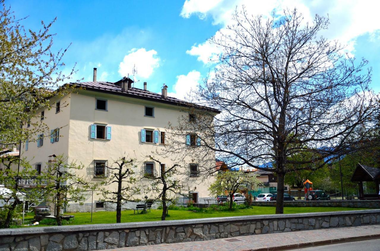 B&B Ca Dei Baroni Pellizzano Bagian luar foto