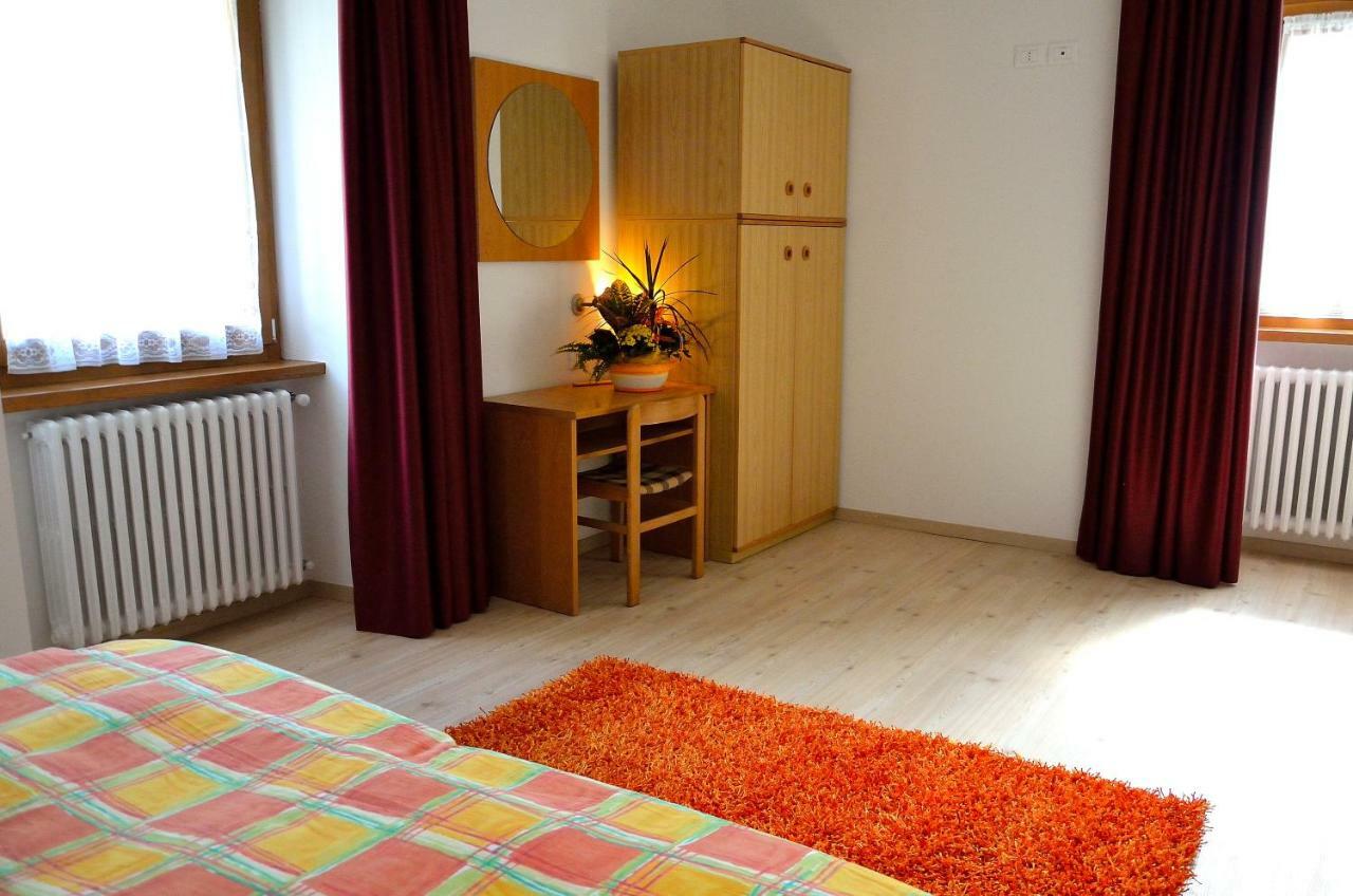 B&B Ca Dei Baroni Pellizzano Bagian luar foto