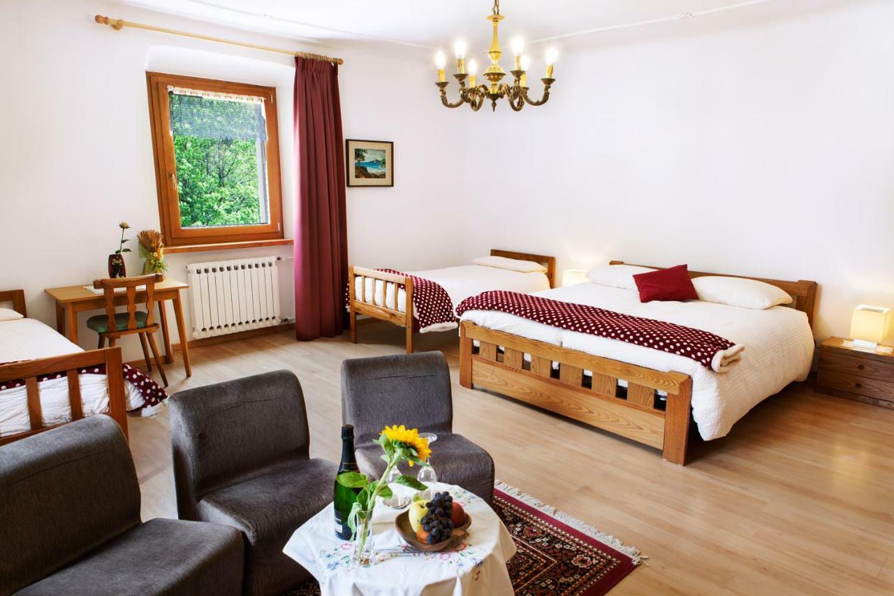 B&B Ca Dei Baroni Pellizzano Bagian luar foto